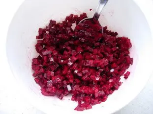 Raw beetroot mousse with walnuts : Photo of step #2