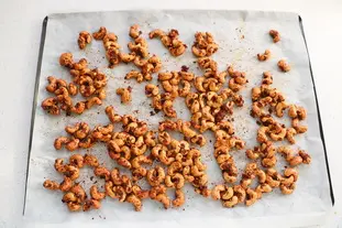 Spicy hot toasted cashew nuts