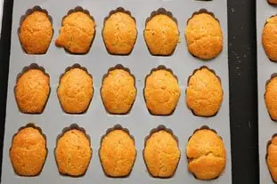 Savoury mini-madeleines with 2 cheeses : Photo of step #6