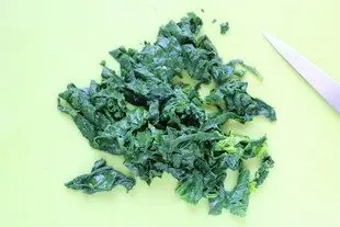 Eggs "en cocotte" with spinach : Photo of step #1