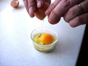 Cocotte eggs with Comté : Photo of step #5