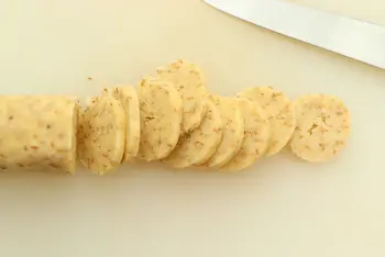 Sesame and Comté Crackers : Stage 6