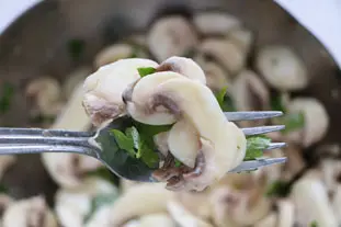 Simple mushroom salad with thyme and lemon, 3 ways : Photo of step #26