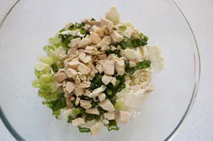 Cauliflower, chicken and avocado salad