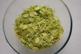 Brussels sprout salad : Photo of step #2
