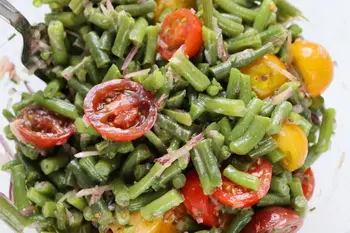Cherry tomato and green bean salad : Photo of step #4