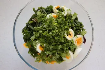 Very green mixed salad