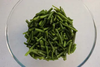 Green bean and potato salad with paprika