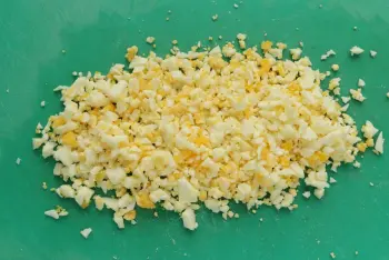 Remoulade celery with tarragon and mimosa eggs : Stage 5