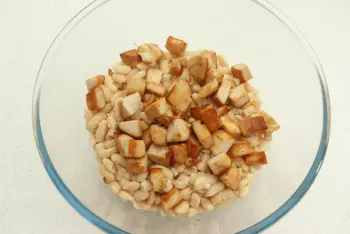 White Bean, Tuna, and Cheddar Salad : Stage 4