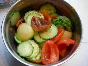 Multicoloured cucumber-tomato salad : Photo of step #7