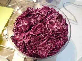 Red cabbage salad with chives : Photo of step #6