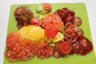 Mixed tomato salad : Photo of step #3