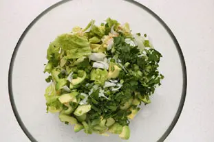 Green avocado salad : Photo of step #5