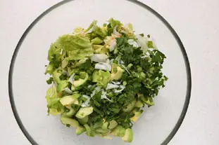 Green avocado salad
