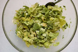 Green avocado salad : Photo of step #8