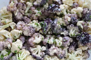 Two-colour cauliflower salad