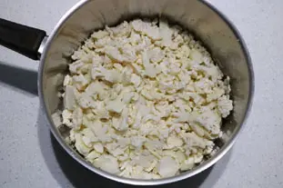 Cream of cauliflower soup with smoked haddock 