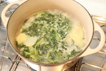 Watercress soup : Stage 9