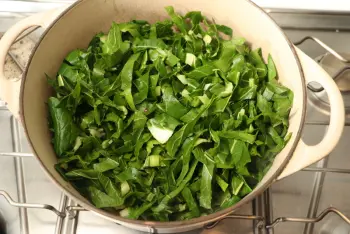 Chard and cauliflower soup : Stage 5