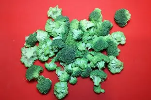 Light Broccoli Soup : Photo of step #1