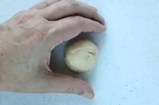 Dipping bread with cheese