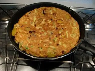 Potato tortilla (Spanish omelette) : Photo of step #15