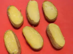Potatoes with prawns