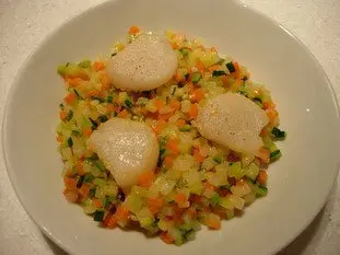 Scallops with crunchy vegetables and wine sabayon : Photo of step #17