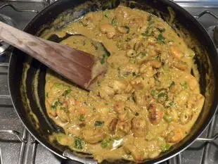 Quick prawn curry