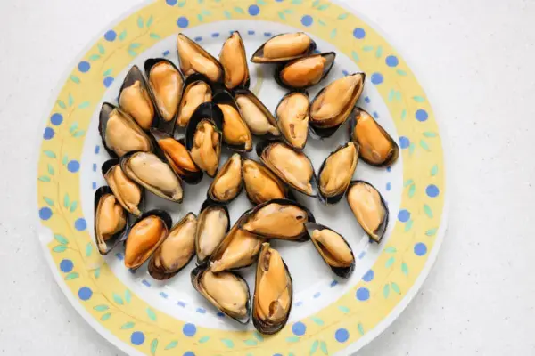 Mussels with beurre d'escargot