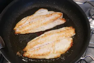 Pan-fried fish fillets, braised cabbage with Noilly Prat : Photo of step #9