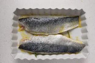 Baked sea bass fillet with lemon and tarragon