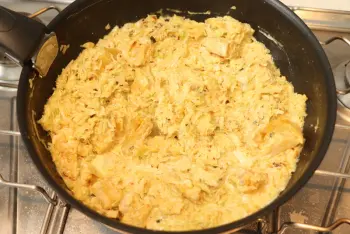 Fish fillets with cabbage and curry : Stage 8