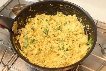 Fish fillets with cabbage and curry : Stage 9