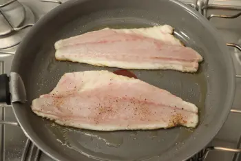 Fillet of sea bass and Jerusalem artichokes with lemon : Stage 3