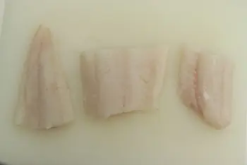 Pollock Fillet with Green Asparagus and Almonds : Stage 3