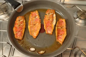 Red Mullet Fillet with Zucchini : Stage 7