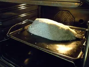 Fish in a salt crust : Photo of step #8