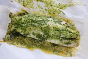 Sea bass with coriander cream en papillote