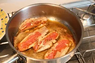 Red mullet fillets with a reduced white-wine sauce : Photo of step #4