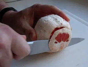 How to peel a fruit : Photo of step #4