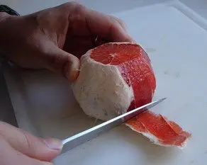 How to peel a fruit : Photo of step #5