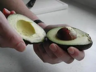 How to prepare an avocado : Photo of step #5
