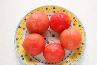 How to peel tomatoes using a flame