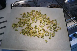 How to peel pistachios : Photo of step #5