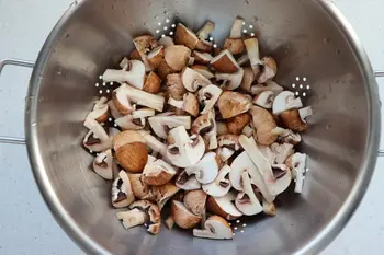 How to prepare fresh mushrooms : Photo of step #12