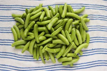 How to prepare new peas : Photo of step #26