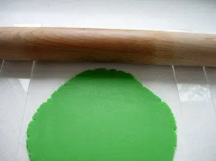 How to make marzipan decorations : Photo of step #4
