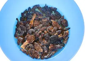 How to rehydrate dried mushrooms : Photo of step #2